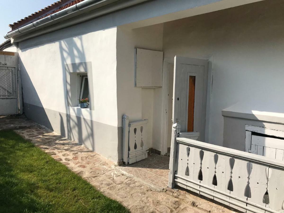 Golyashaz Apartman Kovagoors Экстерьер фото